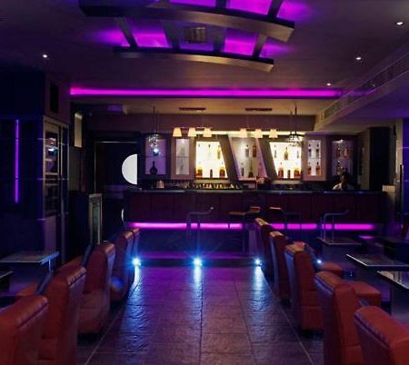 P R Pride Inn Пудучеррі Екстер'єр фото